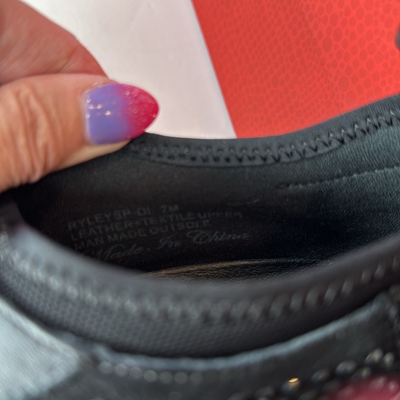 Donald J Pliner black beaded shoes - Picture 10 of 11